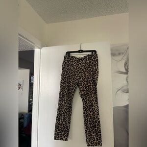 H&M Leopard  Print Pants in size 10. Great condition. Skinny leg stretch.